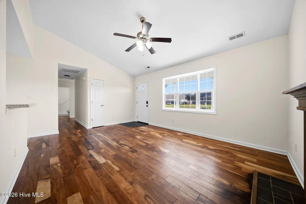 700 Covington Court Hubert, NC 28539