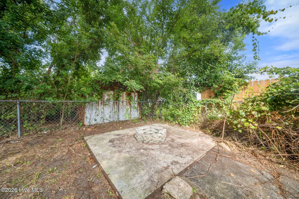 700 Covington Court Hubert, NC 28539