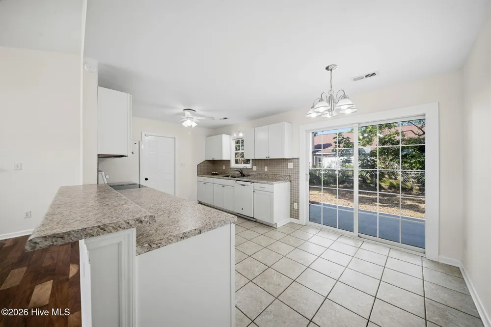 700 Covington Court Hubert, NC 28539