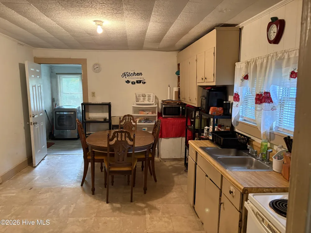 167 Larry Avenue Pollocksville, NC 28573