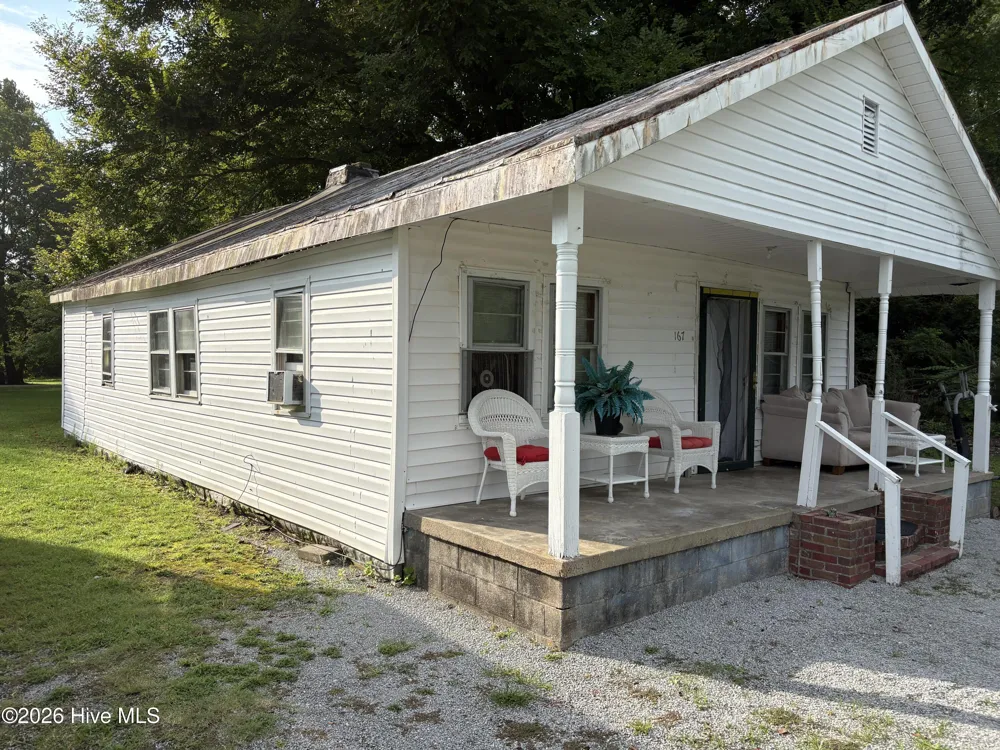 167 Larry Avenue Pollocksville, NC 28573