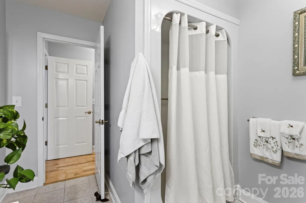 231 Kimberly Ann Drive Hendersonville, NC 28792