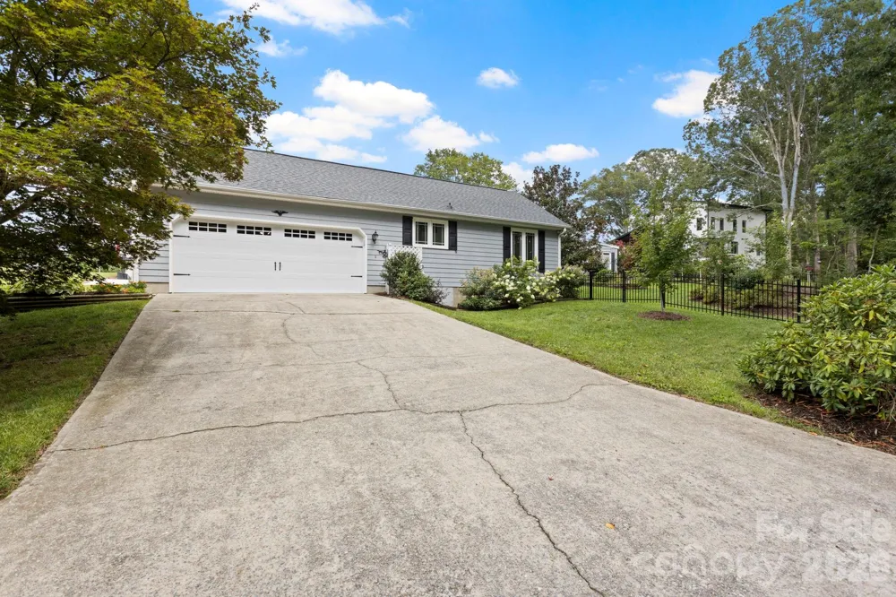 231 Kimberly Ann Drive Hendersonville, NC 28792