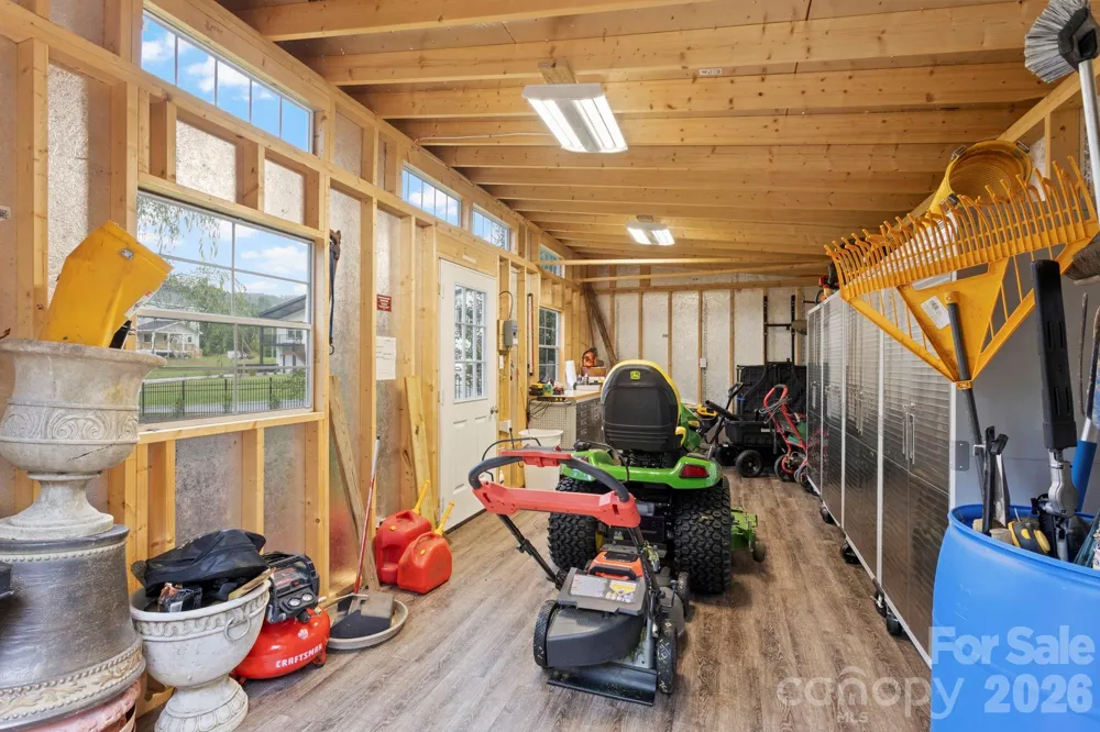 231 Kimberly Ann Drive Hendersonville, NC 28792