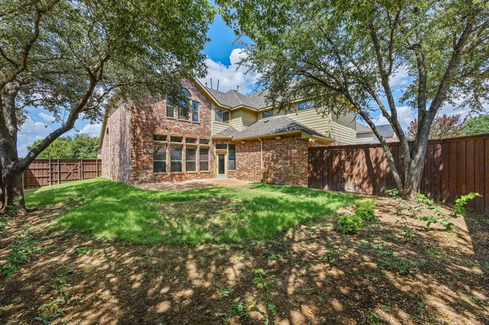 2308 Harrisburg Lane Plano, TX 75025