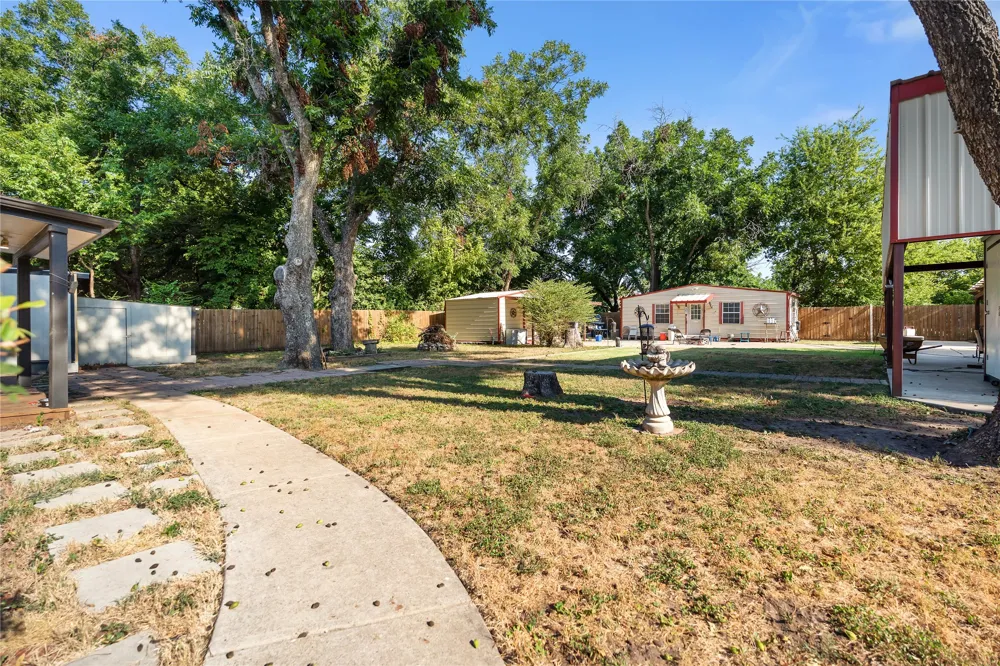 314 W 4th Street Weatherford, TX 76086