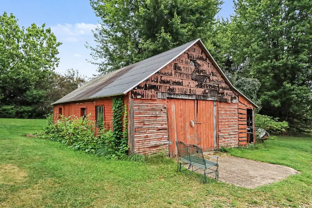 24070 J DRIVE Albion, MI 49224