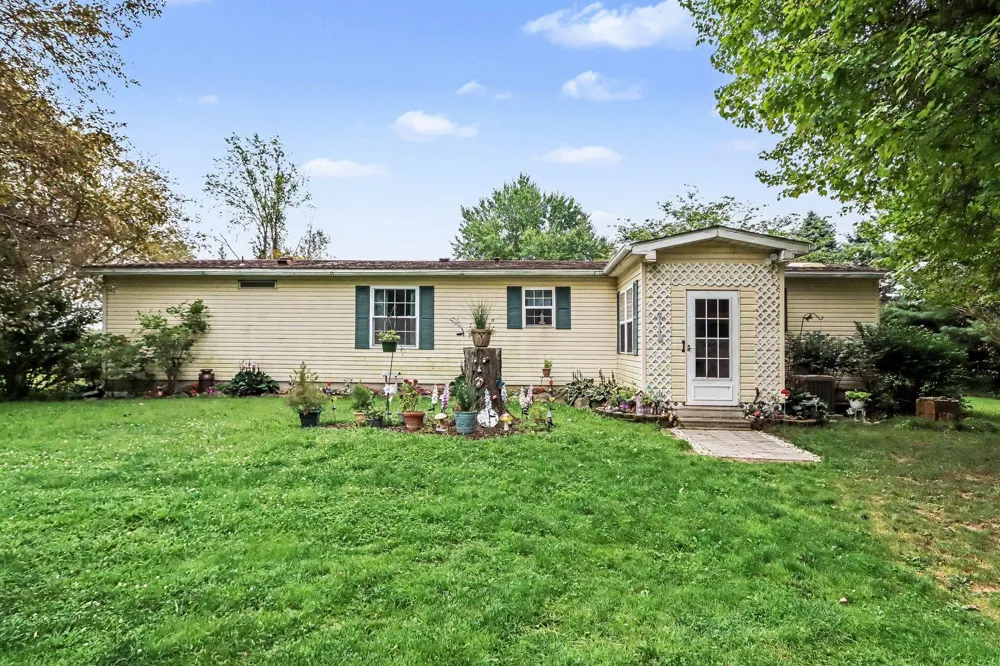 24070 J DRIVE Albion, MI 49224