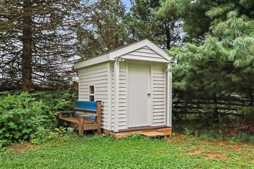 24070 J DRIVE Albion, MI 49224