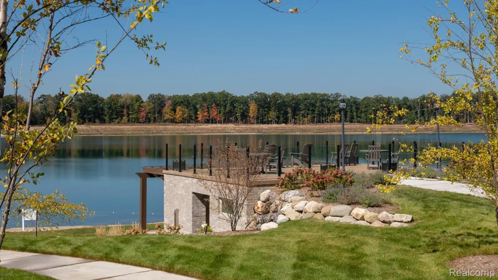 2211 Somerset Lane Commerce Charter Township, MI 48382
