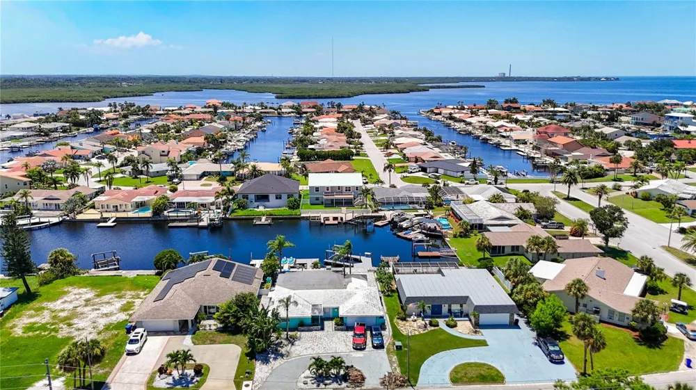 3516 FLORAMAR TERRACE New Port Richey, FL 34652