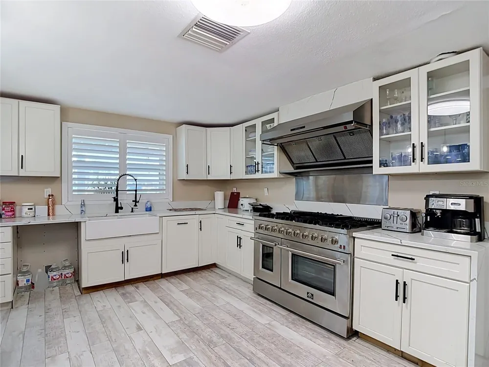 3516 FLORAMAR TERRACE New Port Richey, FL 34652