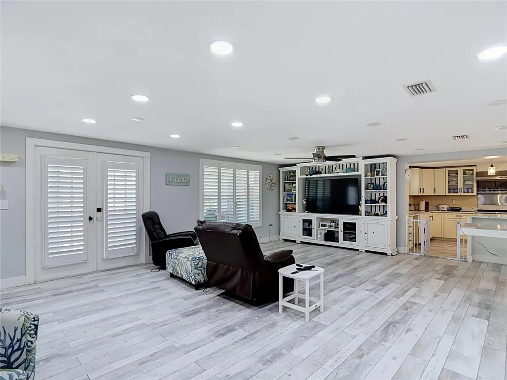 3516 FLORAMAR TERRACE New Port Richey, FL 34652