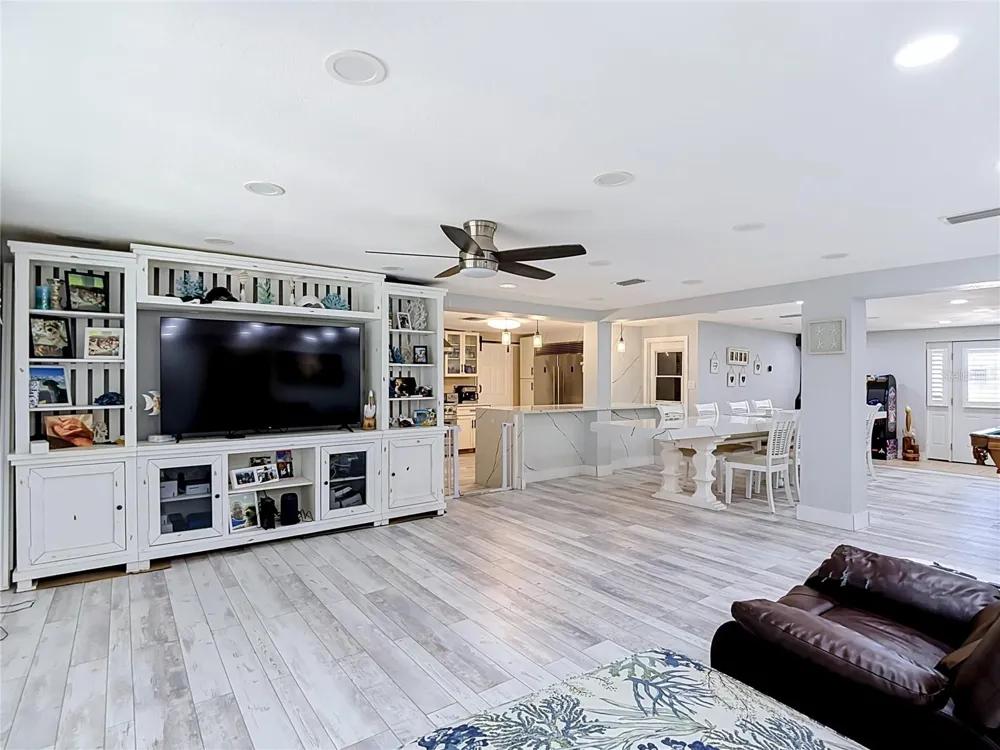 3516 FLORAMAR TERRACE New Port Richey, FL 34652