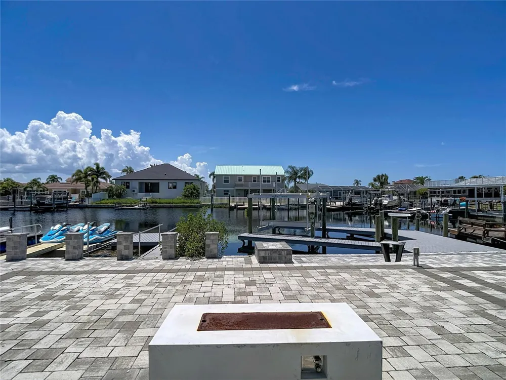 3516 FLORAMAR TERRACE New Port Richey, FL 34652