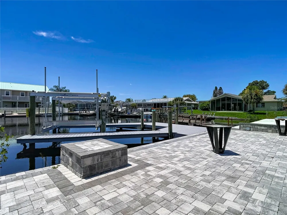 3516 FLORAMAR TERRACE New Port Richey, FL 34652
