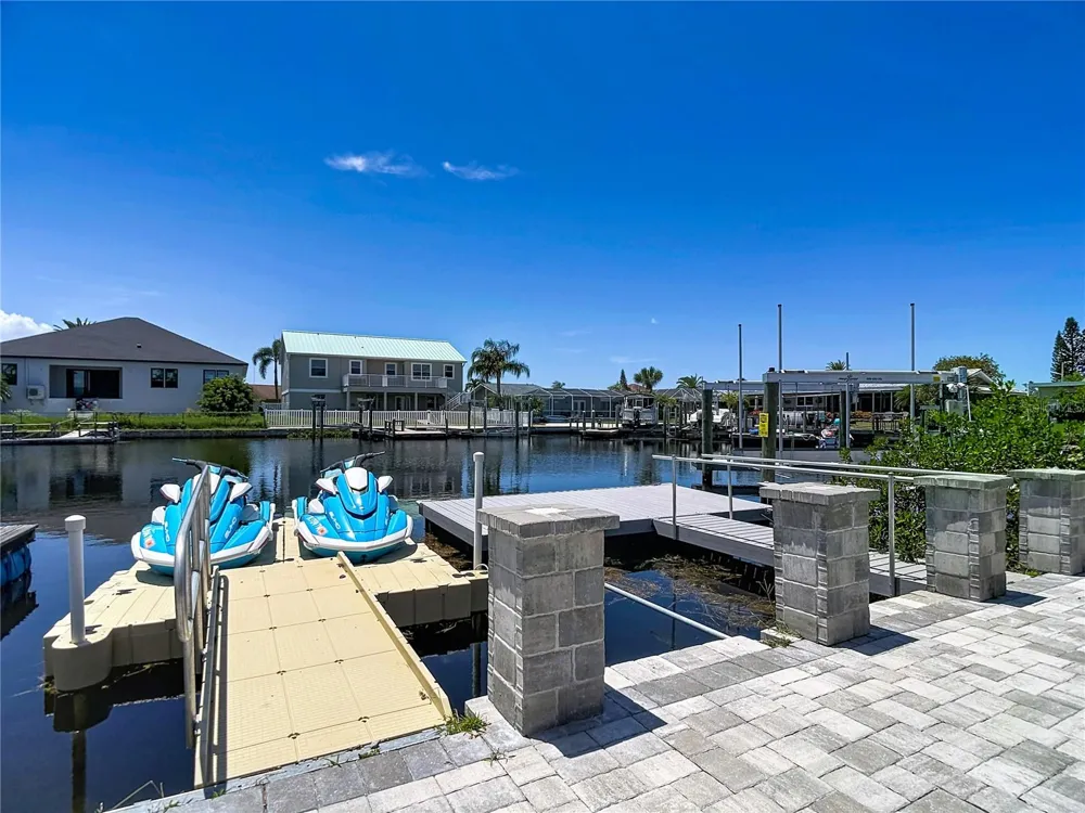3516 FLORAMAR TERRACE New Port Richey, FL 34652