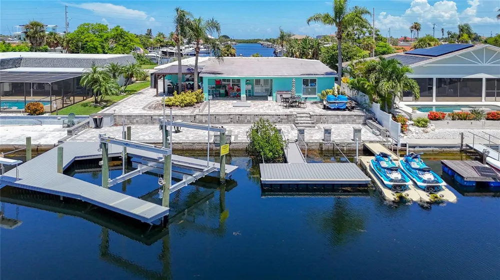 3516 FLORAMAR TERRACE New Port Richey, FL 34652