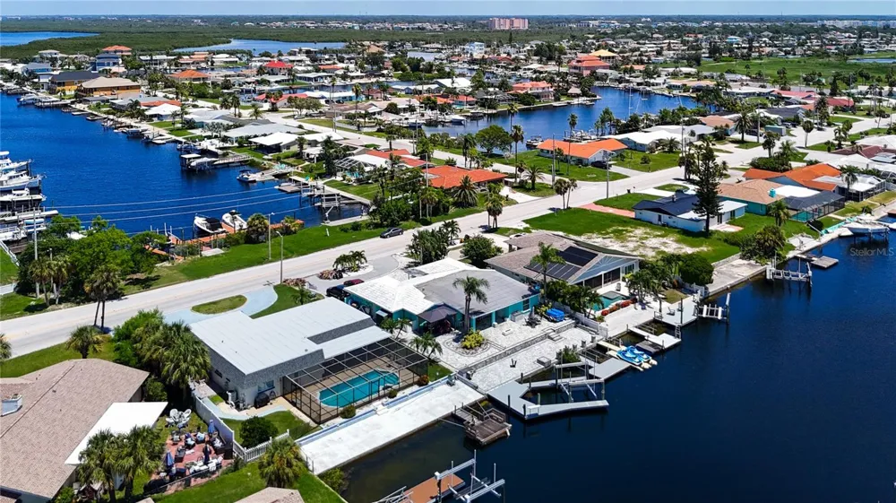 3516 FLORAMAR TERRACE New Port Richey, FL 34652