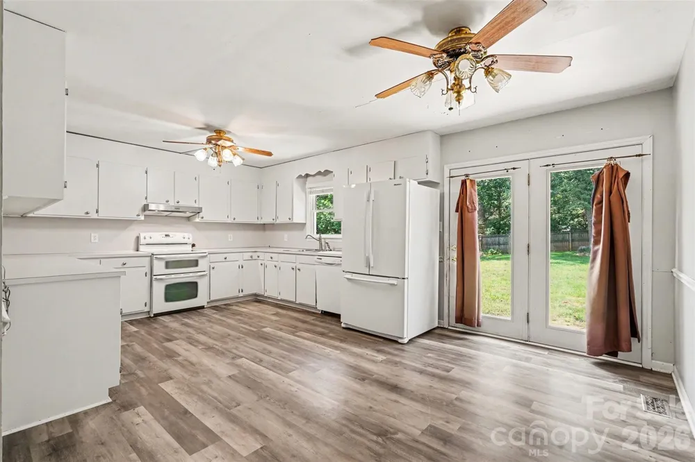 1751 Piney Road Hickory, NC 28602