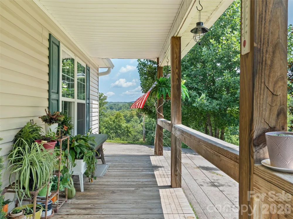 14 Folsom Drive Candler, NC 28715