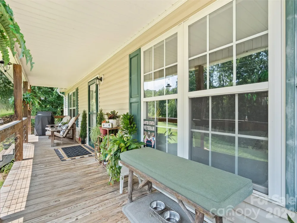 14 Folsom Drive Candler, NC 28715