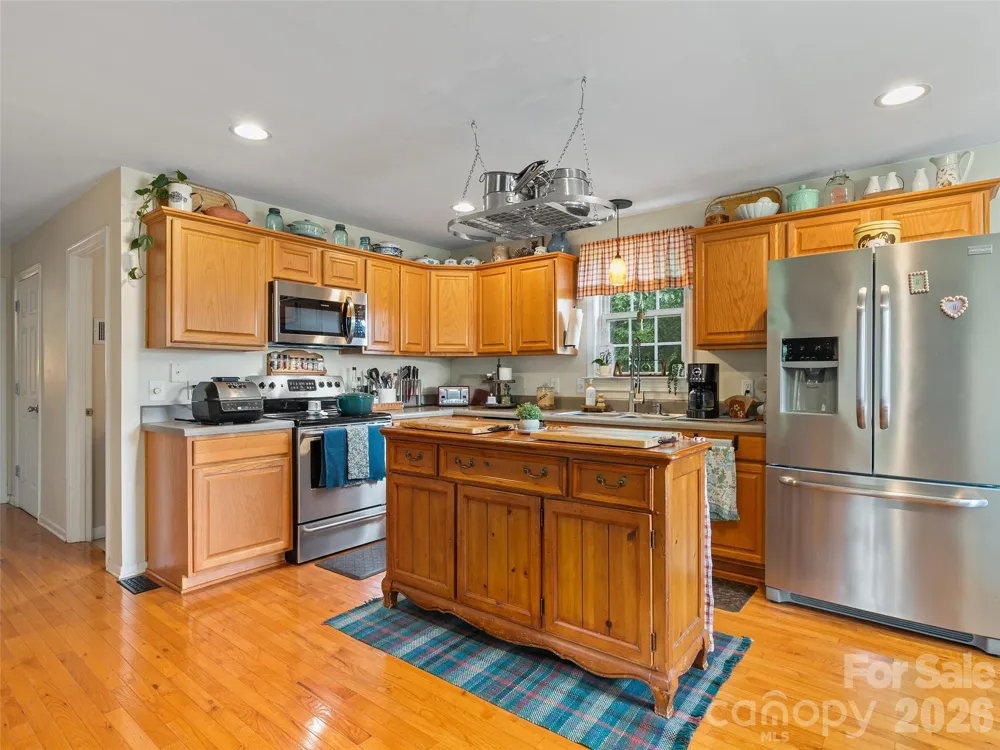 14 Folsom Drive Candler, NC 28715