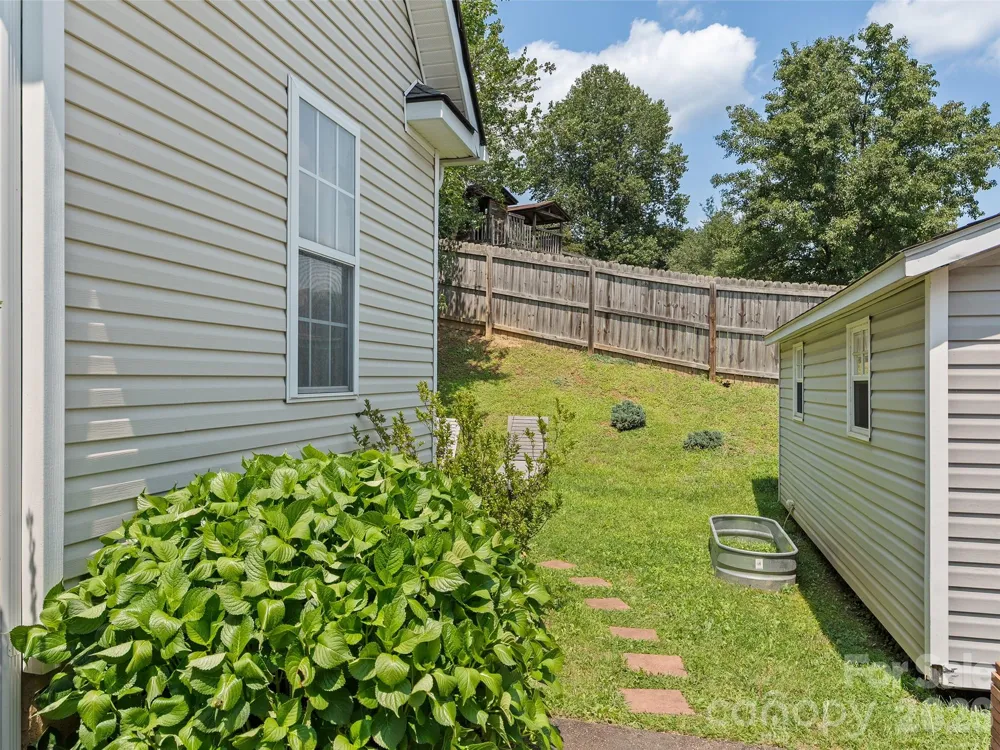 14 Folsom Drive Candler, NC 28715
