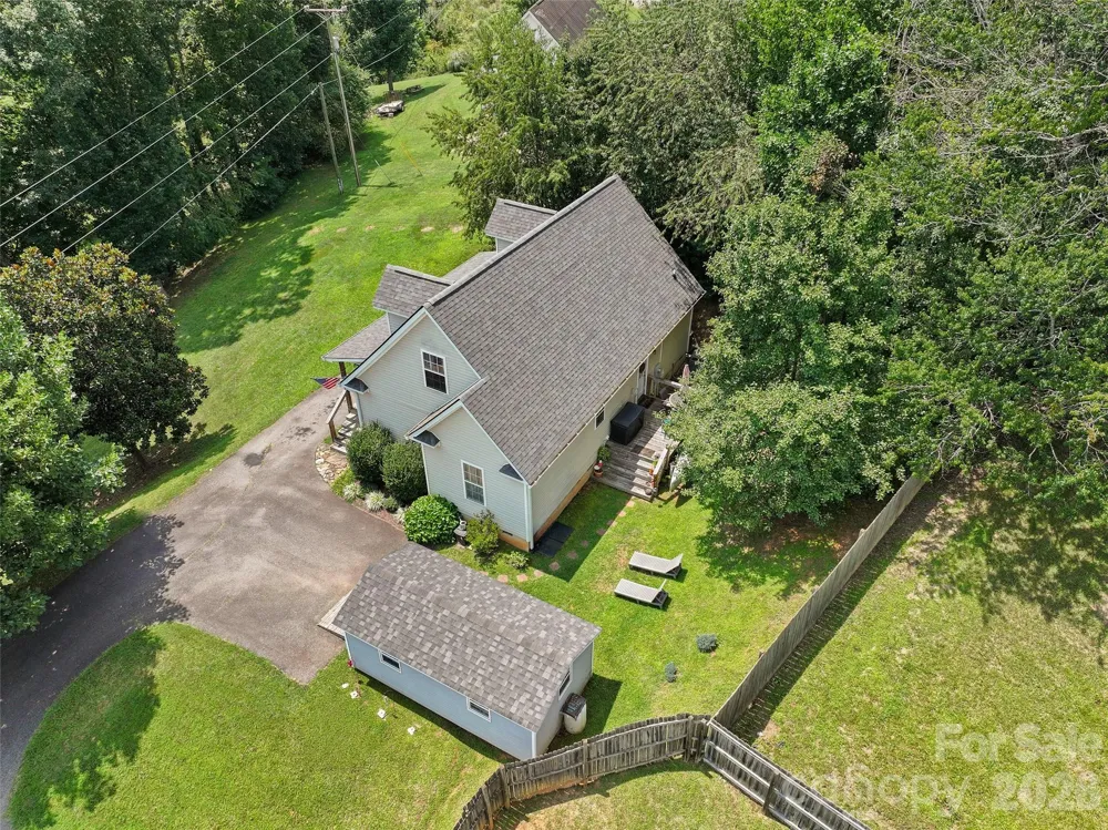 14 Folsom Drive Candler, NC 28715