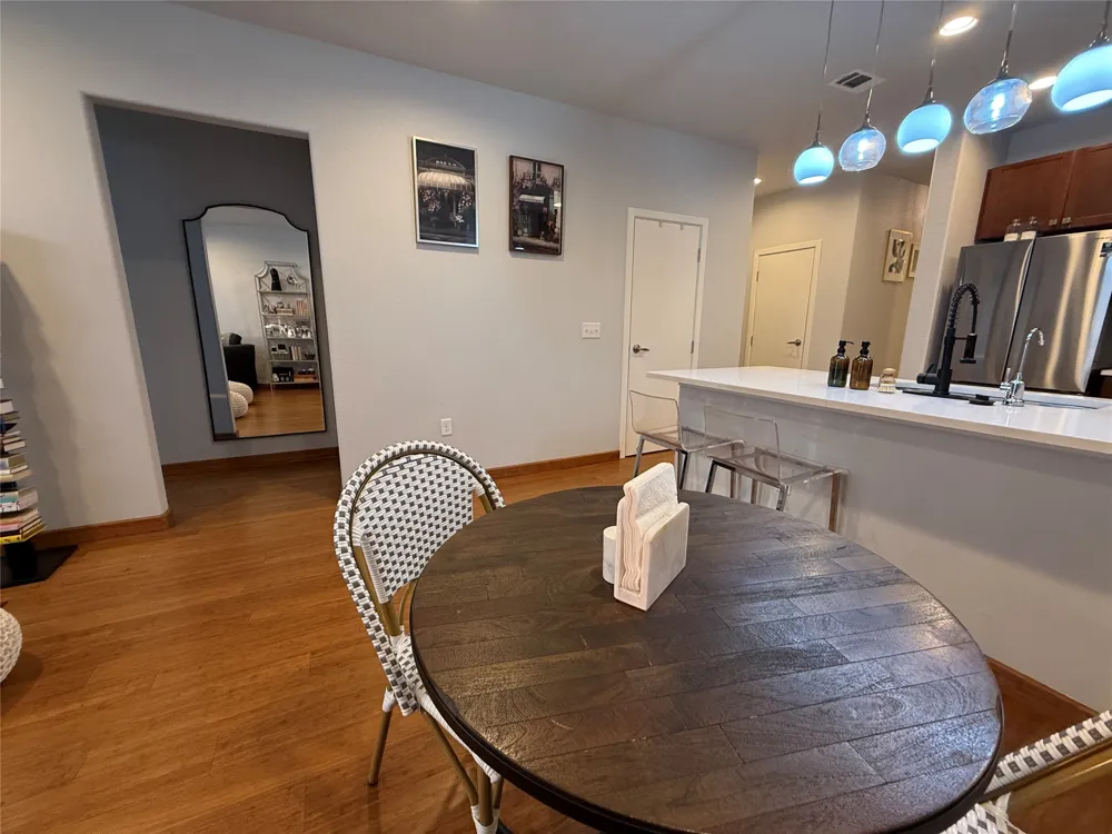 1220 W Trinity Mills Road #3010 Carrollton, TX 75006
