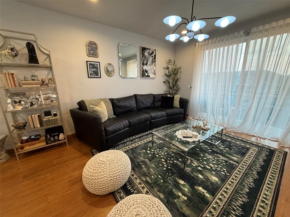 1220 W Trinity Mills Road #3010 Carrollton, TX 75006