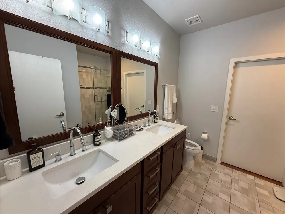 1220 W Trinity Mills Road #3010 Carrollton, TX 75006