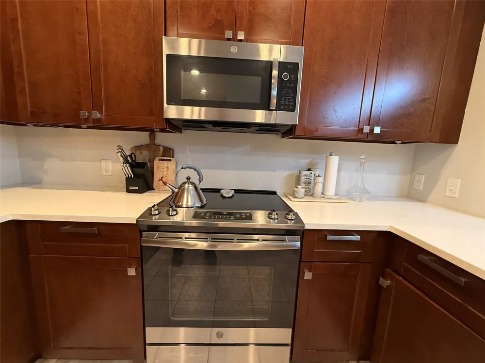 1220 W Trinity Mills Road #3010 Carrollton, TX 75006