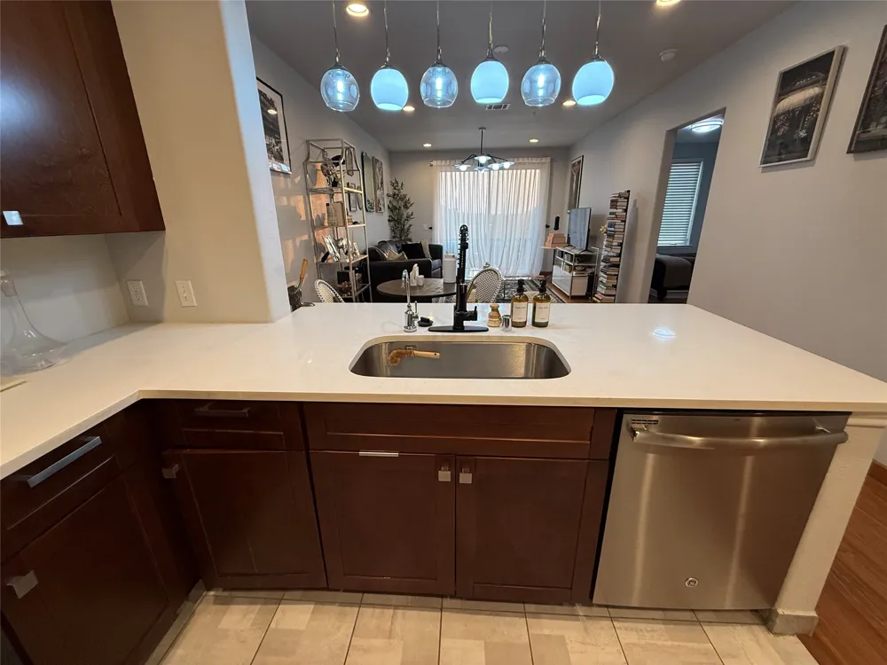 1220 W Trinity Mills Road #3010 Carrollton, TX 75006
