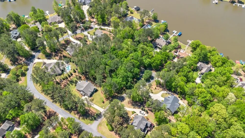 1010 Troon Court Greensboro, GA 30642