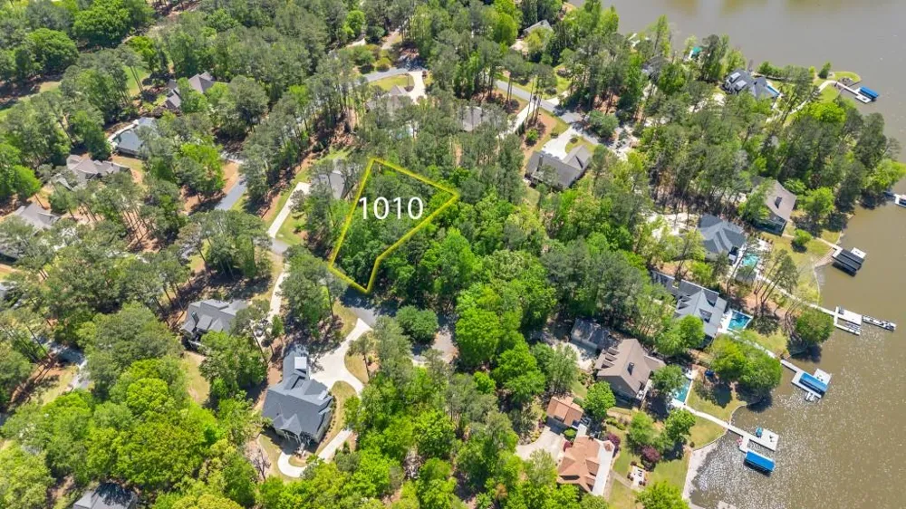 1010 Troon Court Greensboro, GA 30642
