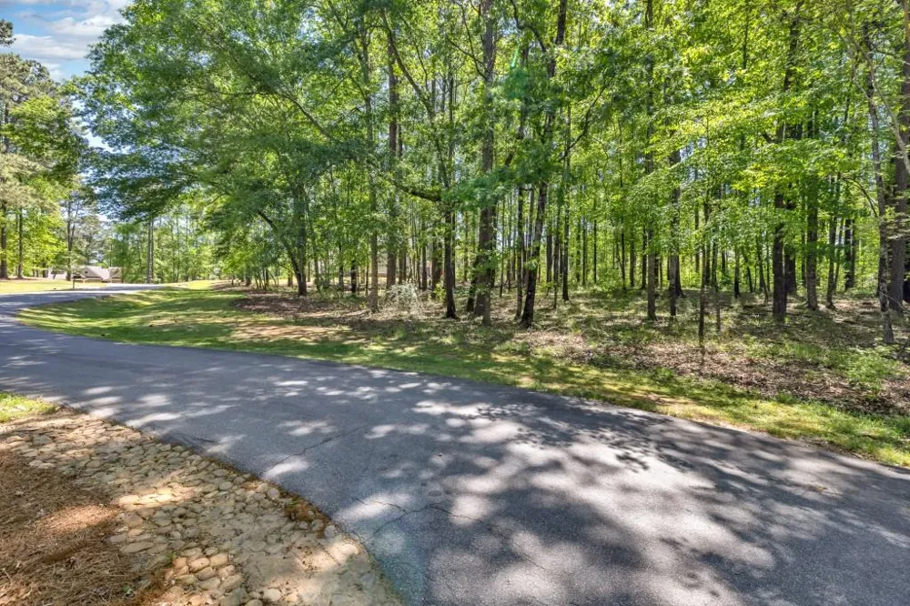 1010 Troon Court Greensboro, GA 30642