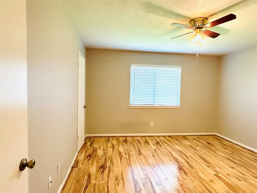 1404 Helmsley Drive Rosenberg, TX 77471