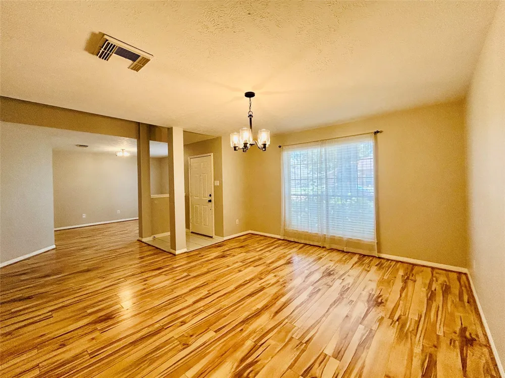 1404 Helmsley Drive Rosenberg, TX 77471