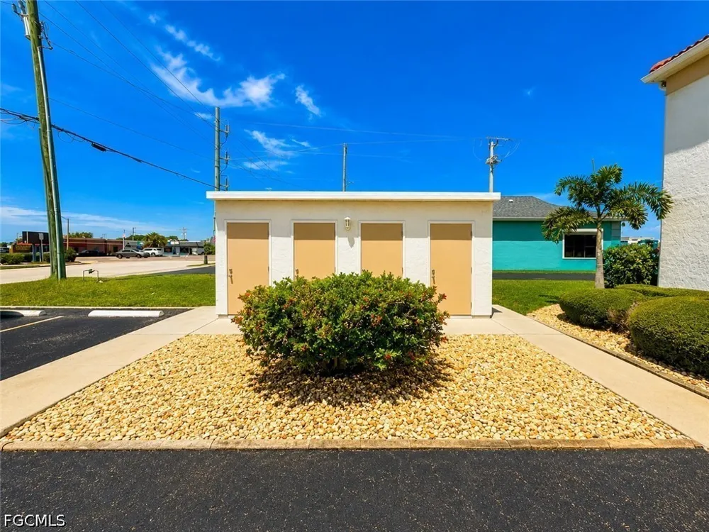 SE 46th Lane #202 Cape Coral, FL 33904