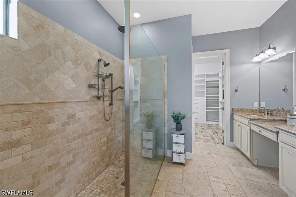 Campanile Circle Naples, FL 34114