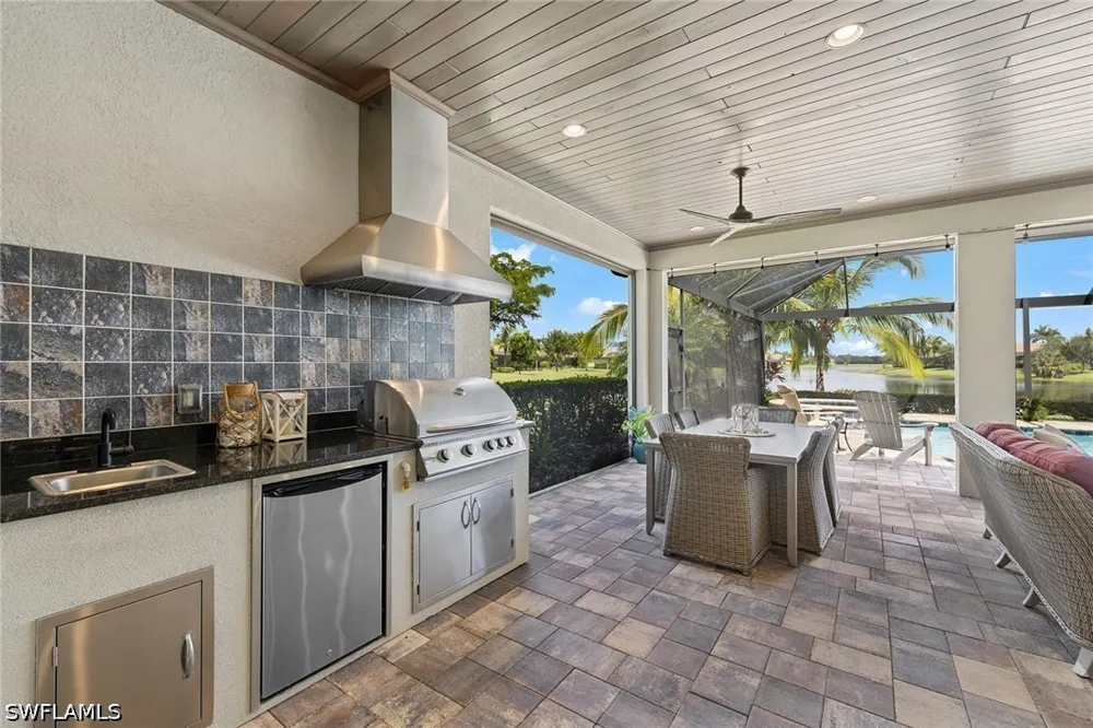 Campanile Circle Naples, FL 34114