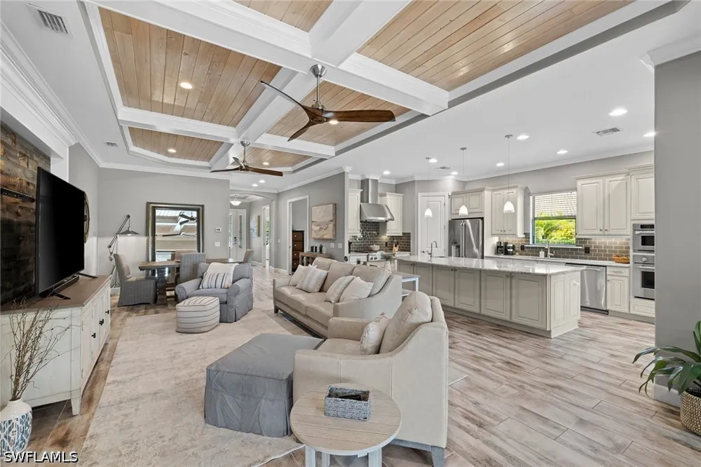 Campanile Circle Naples, FL 34114