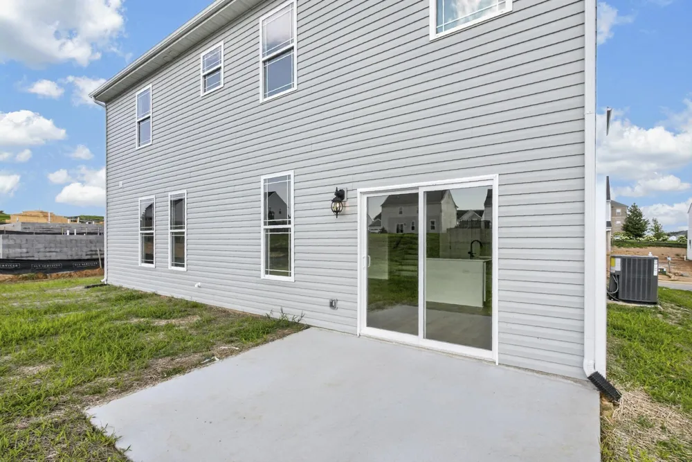 5016 Salient Dr Spring Hill, TN 37174