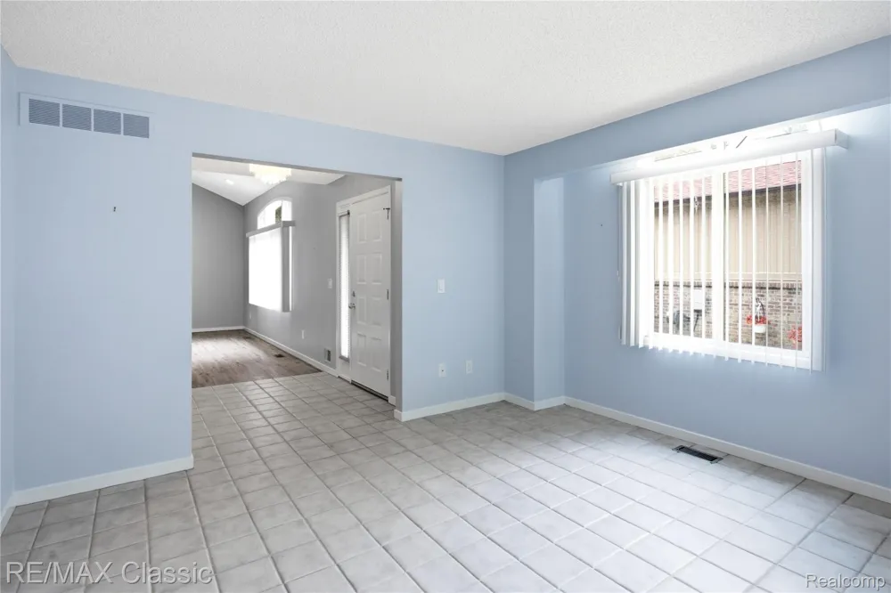 7413 Tall Timbers #178 West Bloomfield Charter Township, MI 48322