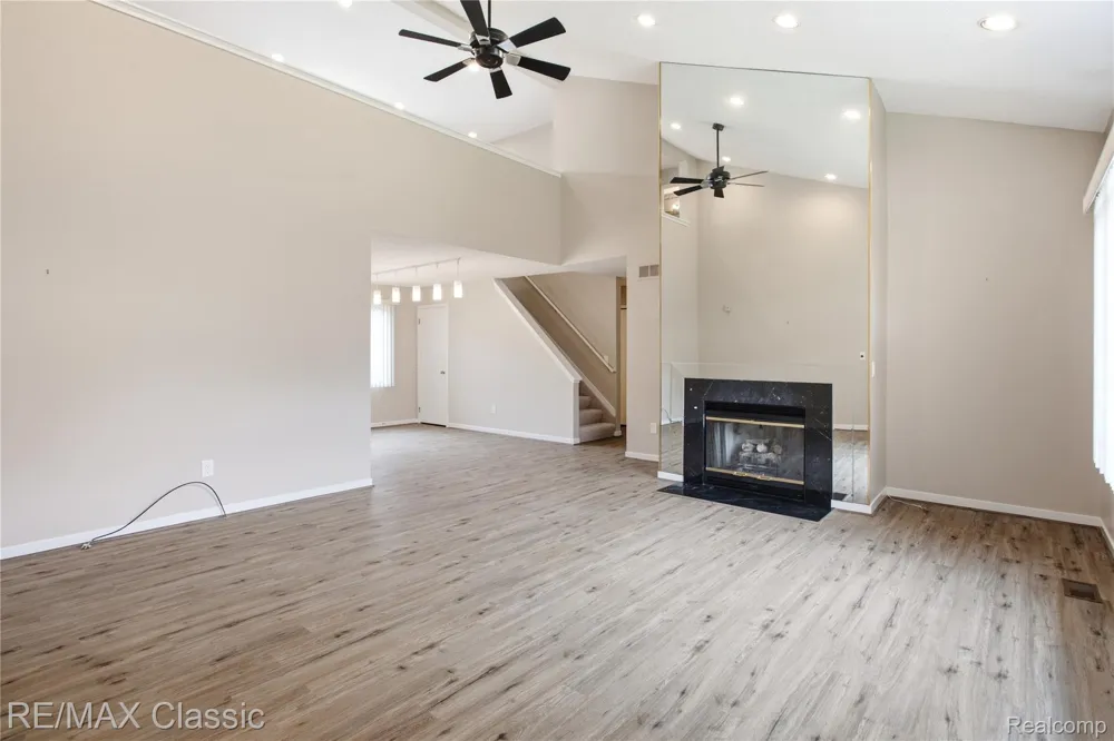 7413 Tall Timbers #178 West Bloomfield Charter Township, MI 48322