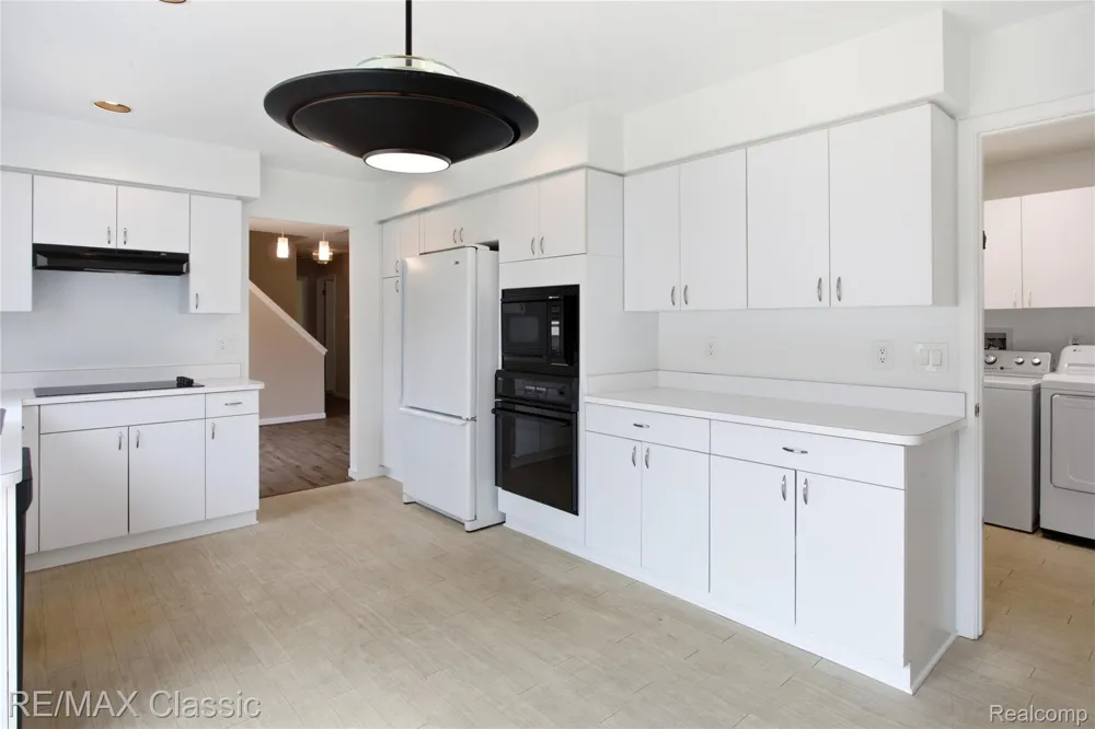 7413 Tall Timbers #178 West Bloomfield Charter Township, MI 48322