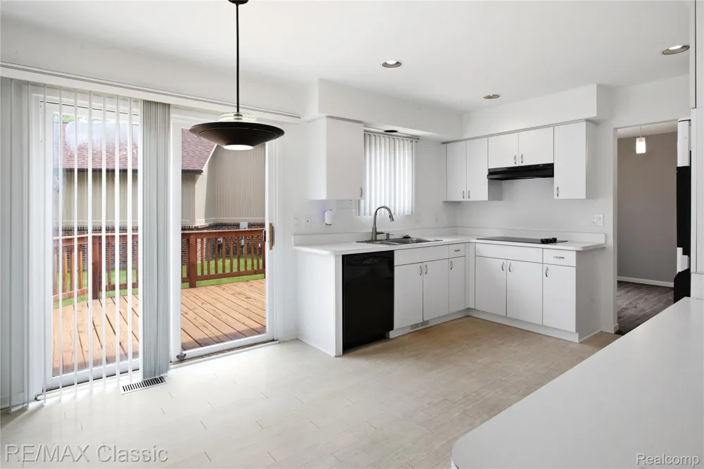 7413 Tall Timbers #178 West Bloomfield Charter Township, MI 48322