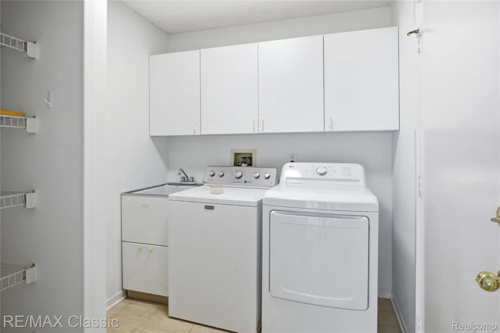 7413 Tall Timbers #178 West Bloomfield Charter Township, MI 48322