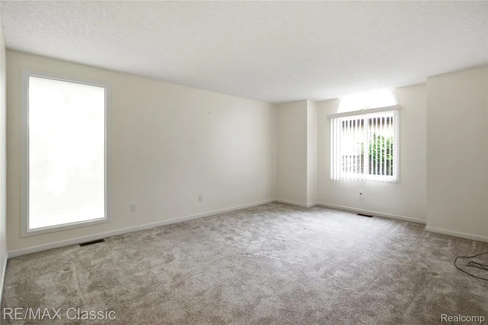 7413 Tall Timbers #178 West Bloomfield Charter Township, MI 48322